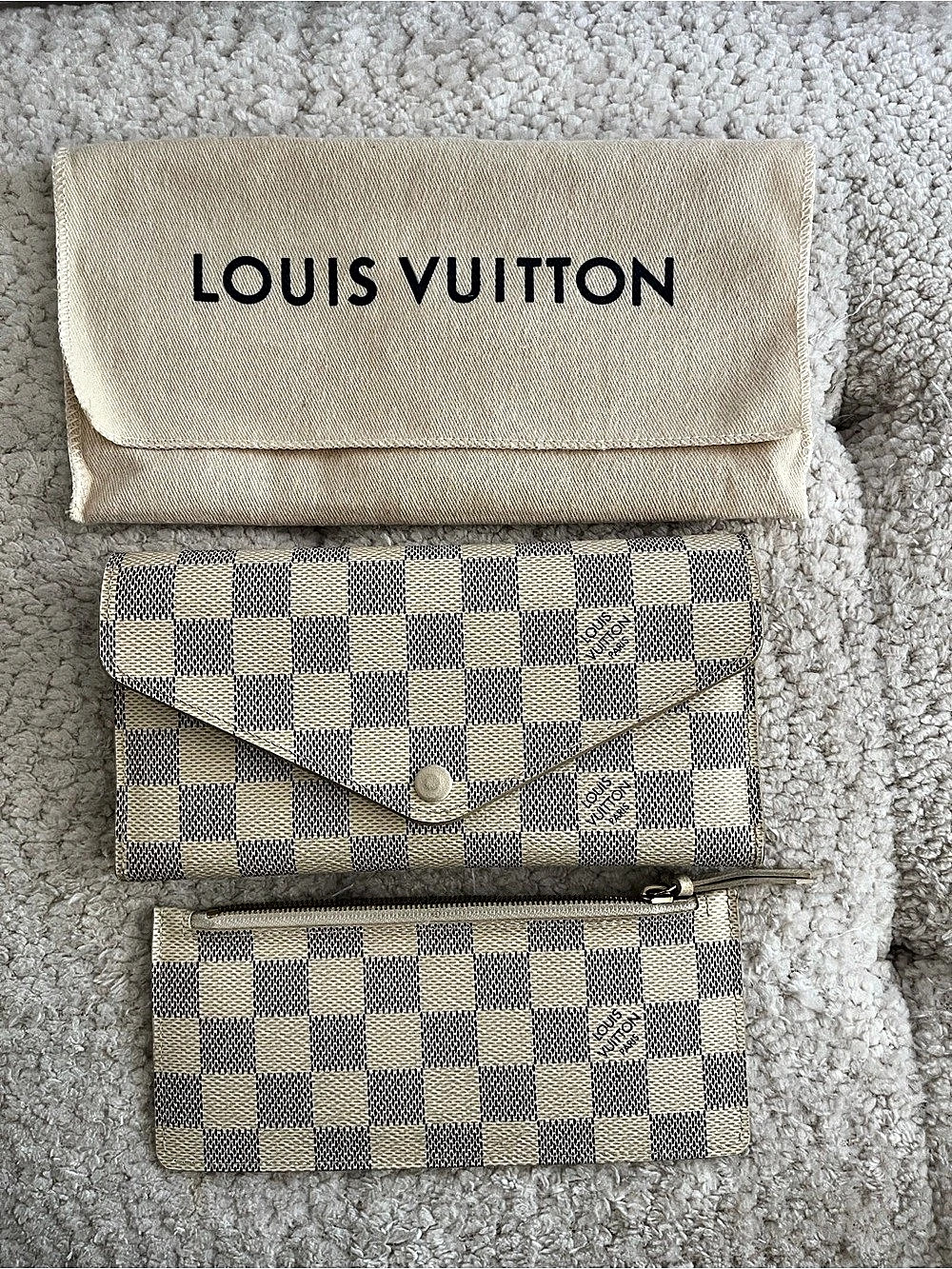 Authentic Louis Vuitton Josephine Wallet in Damier Azure with Insert